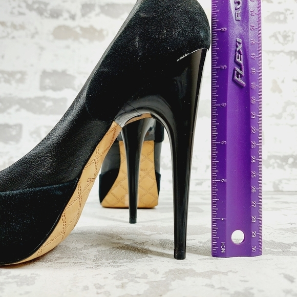 NEW L.A.M.B.Black Leather Stripe Detail Slip On High Stiletto Heels E734 - Picture 9 of 13